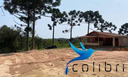 Terreno plano medindo 2.707m² ao lado da rodovia em Agudos do Sul