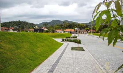 Terreno à venda com aproximadamente 337,5 m2 no bairro Fritz Lorenz - Timbó/SC