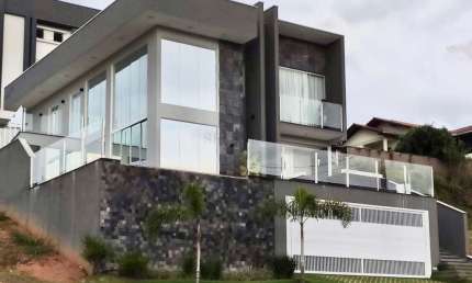 Casa mobiliada e equipada à venda no bairro Itoupava Central - Blumenau/SC