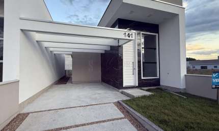 Casa à venda com 2 dormitórios sendo 1 suíte no bairro Benedito em Indaial - SC