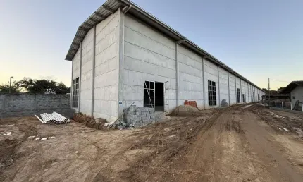 Galpão disponível para locação com 1.120 m2 em região industrial na cidade de In