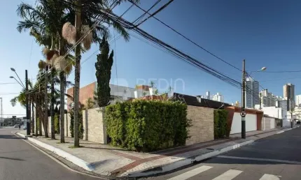 Casa Locação Temporada Centro Balneário Camboriú 07 dormitórios 1000m²