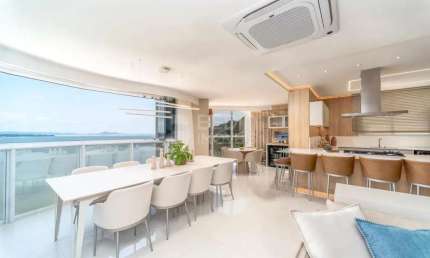 Apartamento 04 suítes 233m² Barra Sul Frente Mar Balneário Camboriú