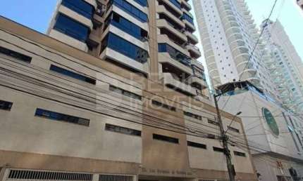 Apartamento com 2 quartos para alugar na Rua 2300, Centro, Balneário Camboriú