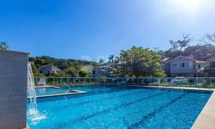 Casa com 2 quartos à venda no Monte Alegre, Camboriú 