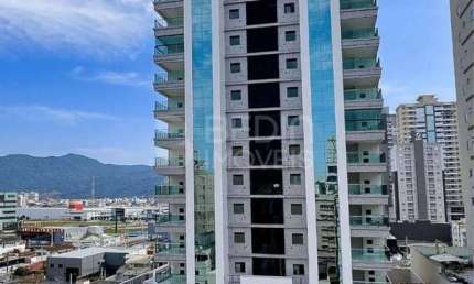 Apartamento com 3 quartos à venda na Rua 240, 506, Meia Praia, Itapema