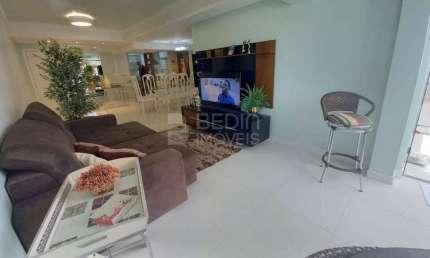Apartamento 03 dormitórios locação anual quadra mar Balneário Camboriú