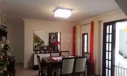 Casa 04 dormitórios temporada Nações - Balneário Camboriú