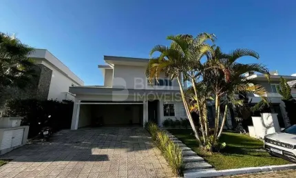 Casa 04 suítes a venda Condomínio Fechado Praia Brava Itajaí