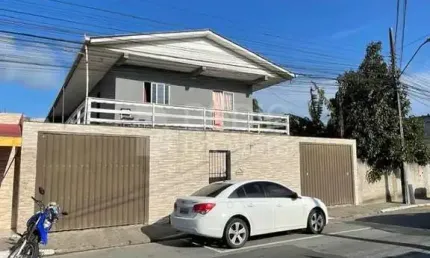 Casa à venda na Rua Jardim da Saudade, 700, Barra, Balneário Camboriú