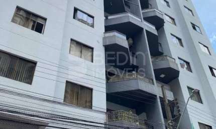 Apartamento 03 dormitórios locação anual Centro Balneário Camboriú 110m²