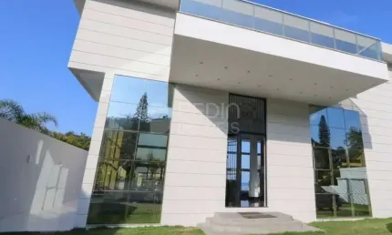 Casa a venda Praia do Estaleirinho - Balneário Camboriú
