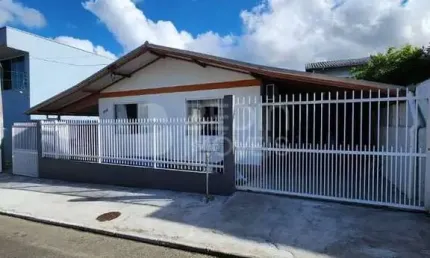 Casa com 3 quartos à venda na Rua Uruguai, 1009, Nações, Balneário Camboriú