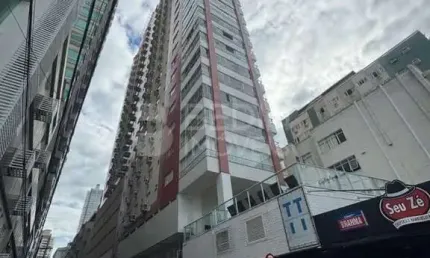 Apartamento com 3 quartos para alugar na Avenida Atlântica, 2350, Centro, Balneário Camboriú