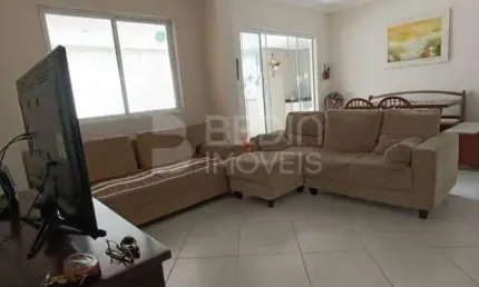 Apartamento locação temporada 02 dormitórios Balneário Camboriú Montmarte
