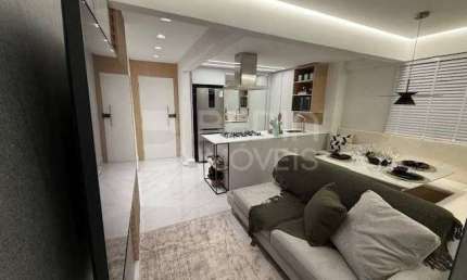 Apartamento 02 dormitórios a venda Edifício Imperatriz Balneário Camboriú frente mar