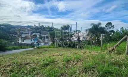 Terreno à venda na Rua Venezuela, 1142, Nações, Balneário Camboriú