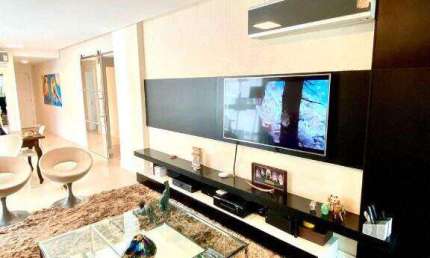 APARTAMENTO COM 2 SUÍTES - 2 VAGAS FIXAS - NO CENTRO