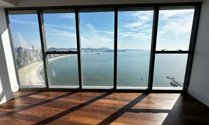 APARTAMENTO FRENTE MAR - ANDAR ALTO - VISTA ESPETACULAR - 4 SUÍTES - 4 VAGAS - ÁREA DE LAZER COMPLETA