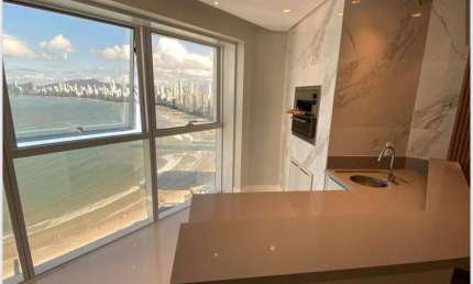 LOCAÇÃO ANUAL - APARTAMENTO VISTA MAR - 3 SUÍTES - 3 VAGAS - ÁREA DE LAZER COMPLETA