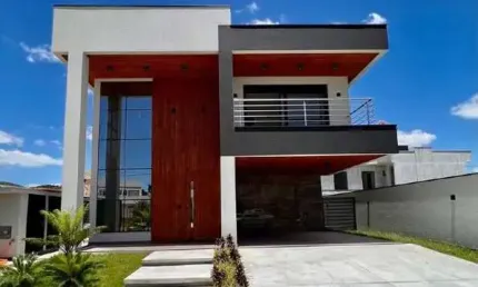 CASA NO CONDOMÍNIO CALEDÔNIA - 4 DORMITÓRIOS - 4 VAGAS - ÁREA DE LAZER - CAMBORIÚ/SC