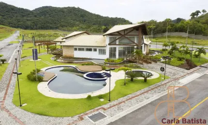 Excelentes lotes disponíveis no Condomínio fechado Parque do Lago
