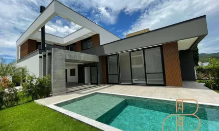 Belíssima casa pronta para morar no Condomínio Caledônia Private Village