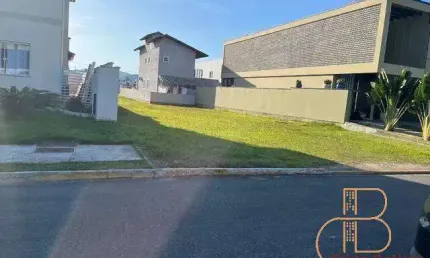 Excelente terreno com 372m² no condomínio caledônia private village