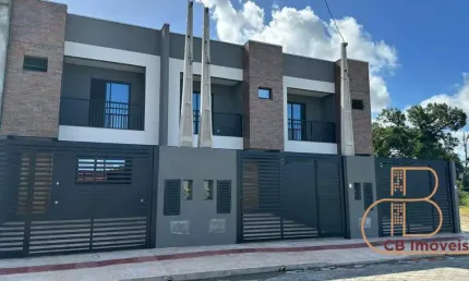 PRONTO PARA MORAR - Excelente sobrado com 136m² no bairro Santa Regina