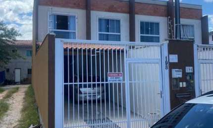 Sobrado 02 dormitórios pronto para morar no bairro Rio Pequeno em Camboriú