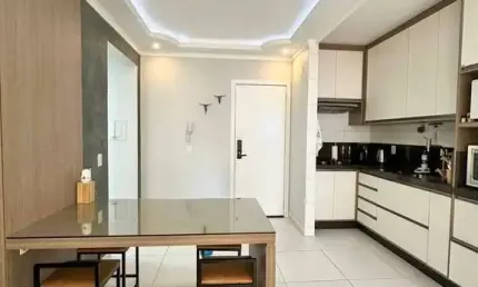 Apartamento em ótima localização, poucos minutos da praia, em camboriú