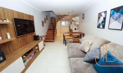Sobrado semimobiliado 75² pronto para morar no bairro Santa Regina Camboriú