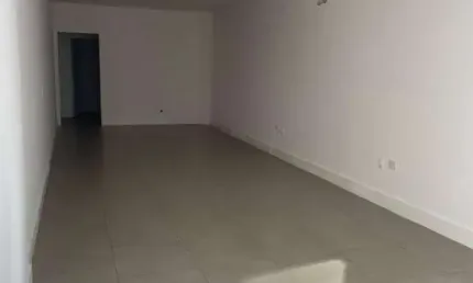 LOCAÇÃO - Ampla sala comercial térrea Avenida Brasil, excelente localização