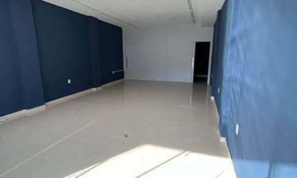 LOCAÇÃO - Sala comercial térrea 60m², bairro da Barra em Balneário Camboriú