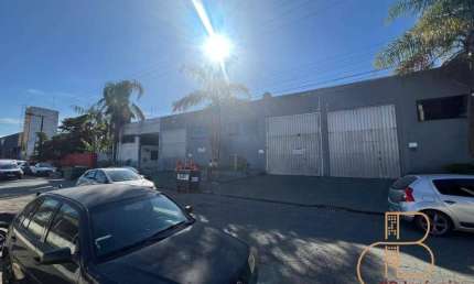 LOCAÇÃO - Galpão com 150m² no bairro dos Municipios, Balneário Camboriú