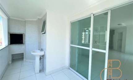 OPORTUNIDADE Apartamento 01 suíte + 02 demisuítes, sacada com churrasqueira