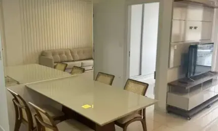 LOCAÇÃO Apartamento mobiliado, 2 suítes, 2 vagas, sacada com churrasqueira