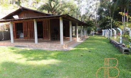 GRANDE OPORTUNIDADE!!! Sítio em Camboriú-SC 26.700m² Acesso asfaltado.