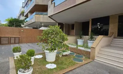 Recreio dos Bandeirantes. Apartamento para Venda Salão, 2 Quartos, Sendo 1 Suíte e 2 Vagas.