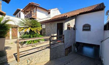 Taquara. Casa de Condomínio com Salão, 3 Quartos, 3 Vagas, Piscina e Churrasqueira.