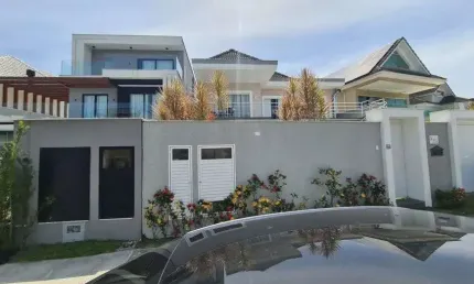 Recreio dos Bandeirantes. Riviera Del Sol. Casa Dúplex com Salão em 3 Ambientes, 4 Suítes e 2 Vagas.