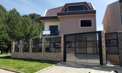 Casa com 3 quartos à venda no Centro, Araucária , 153 m2 por R$ 980.000
