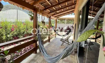 Chácara / sítio com 3 quartos à venda na Zona Rural, Araucária , 205 m2 por R$ 1.150.000