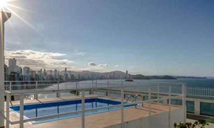 Frente mar - Mobiliado, equipado, decorado e climatizado