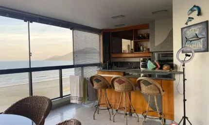 Aluguel temporada bc: apto frente mar c/ 3 quartos, 2 suítes e vista deslumbrant