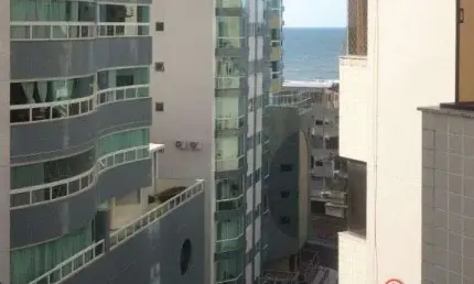 Apartamento com 2 dormitórios sendo 1 suíte de 95,00m² à venda 1.100.000,00 - ce