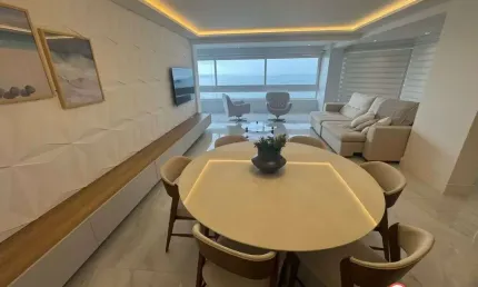 Apartamento de frente para o mar com vista panorâmica e alto padrão