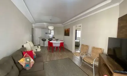 Apartamento mobiliado com 3 dormitórios e lazer no centro