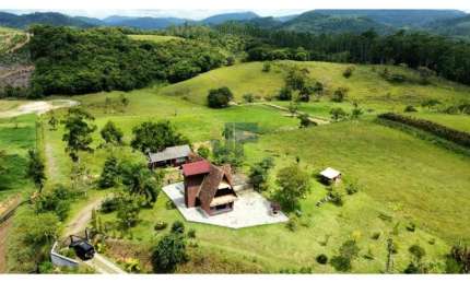 Excelente sítio a venda com área total de 6 hectares Canelinha SC