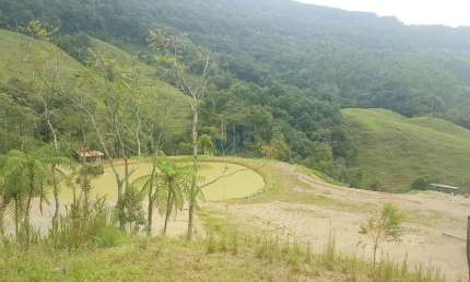 Terreno Rural situado no Município de Nova Trento-SC com 785.983,96 m².